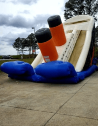 temp img 743525714 692347489 big 1706824371 33ft Titanic Inflatable Slide